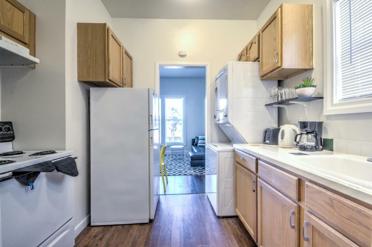 Capitol Hill Luxury Apartments Сиатъл Екстериор снимка