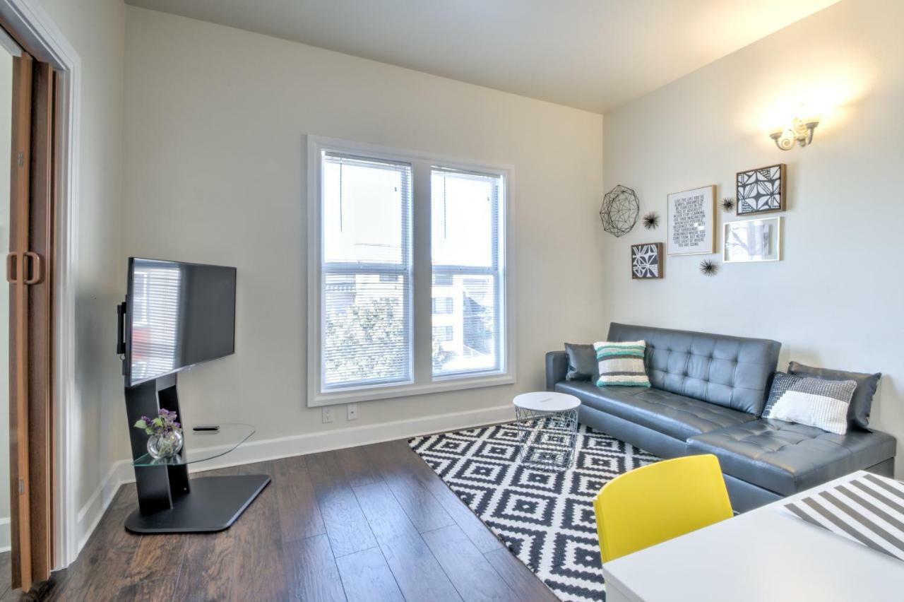 Capitol Hill Luxury Apartments Сиатъл Екстериор снимка