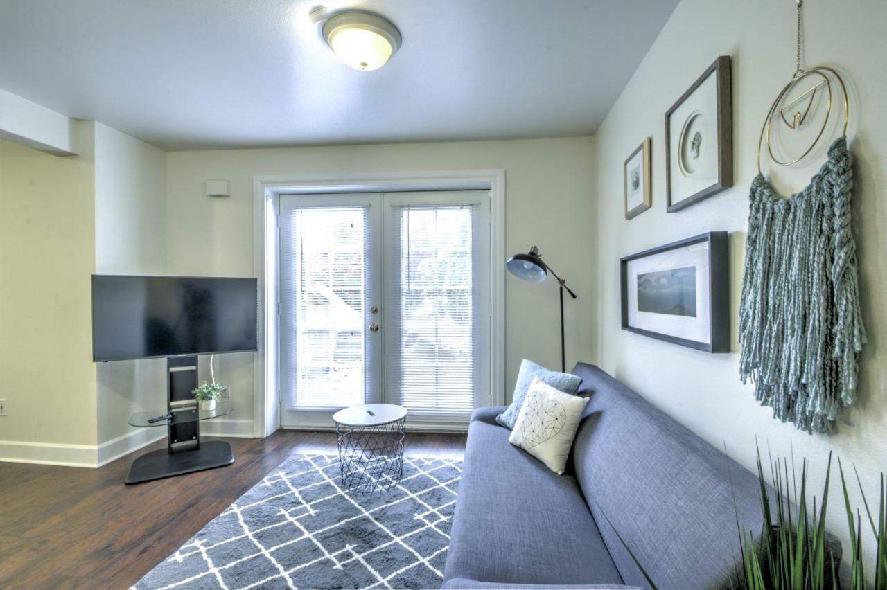 Capitol Hill Luxury Apartments Сиатъл Екстериор снимка